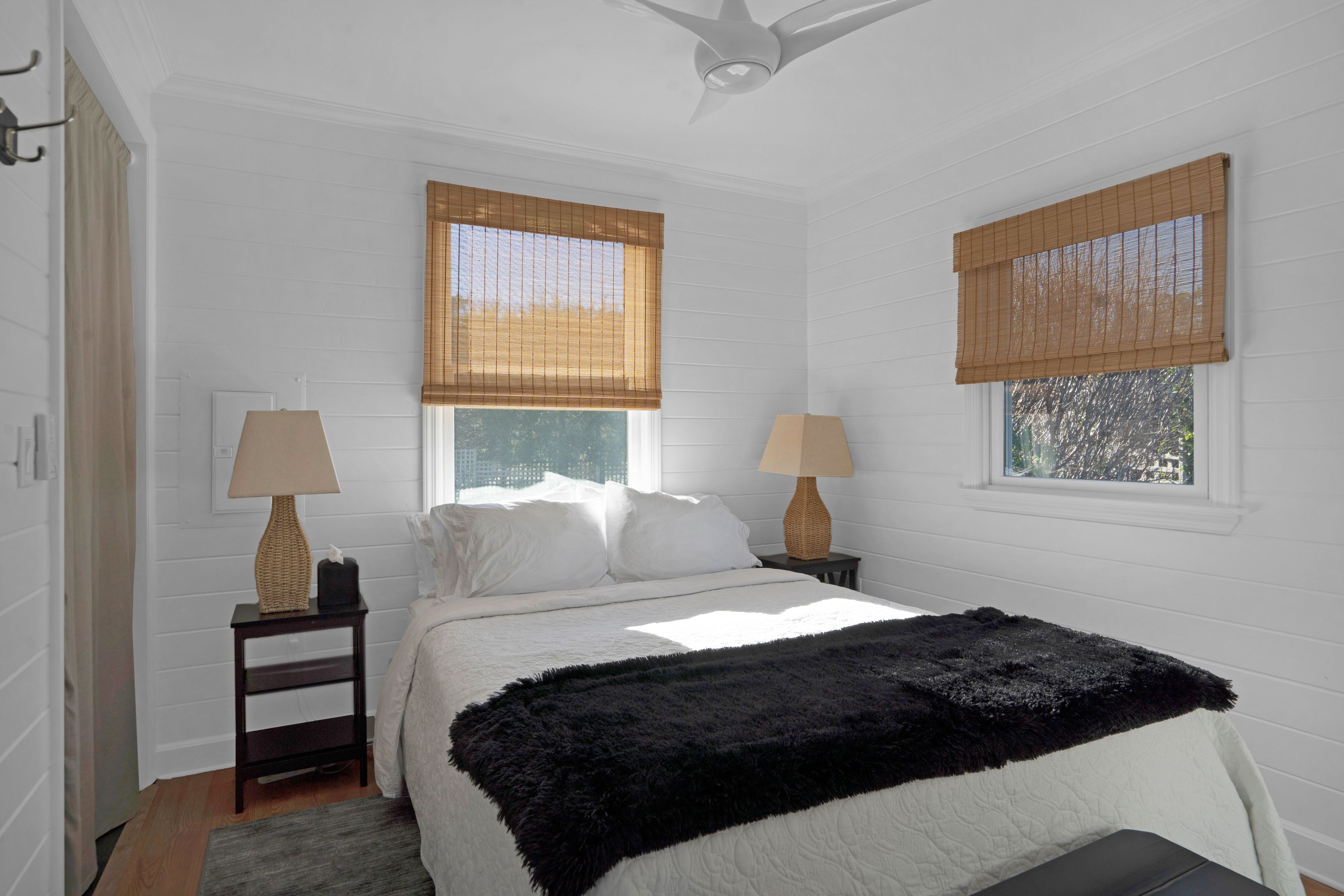 127 Inlet Rd B, Hampton Bays, NY 11946 Out East