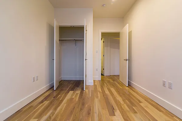 Rented by Nooklyn NYC LLC | media 23