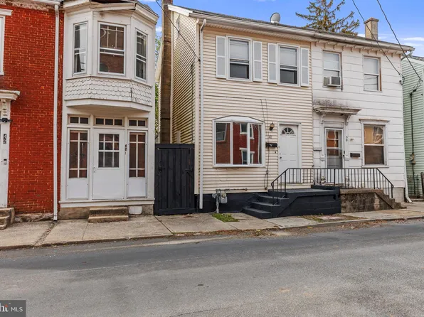 40 E Locust St, Mechanicsburg, PA 17055