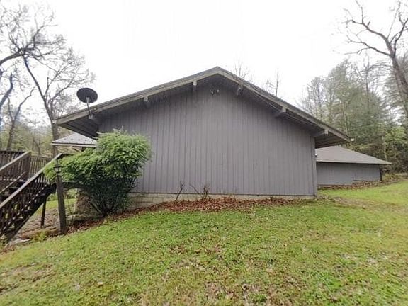 4th image of 324 Smokey Hill Rd