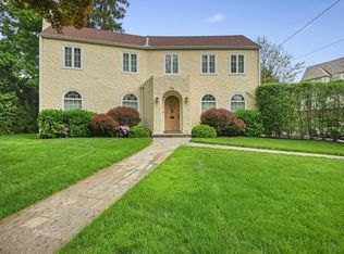 104 Edgewood Ave, Larchmont, NY 10538