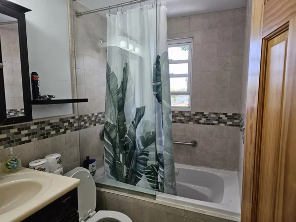 84-17 Chapin Parkway image 17 of 31