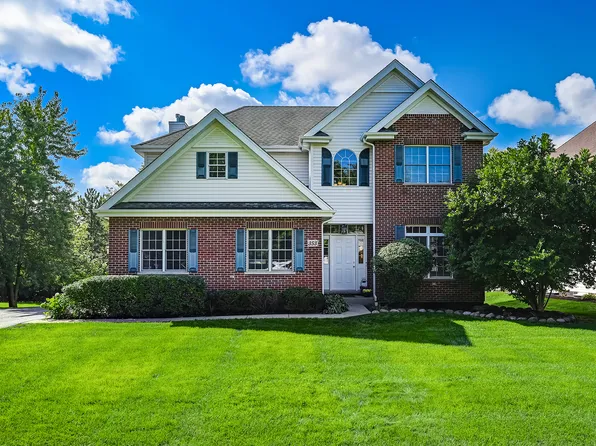 353 57th St, Clarendon Hills, IL 60514