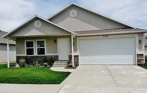 3182 W 450 N