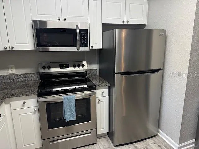 2 bed, 2.0 bath, 1222 sqft, $1,900 — Photo 4