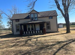 627 S Woodward Rd, Salina, KS 67401