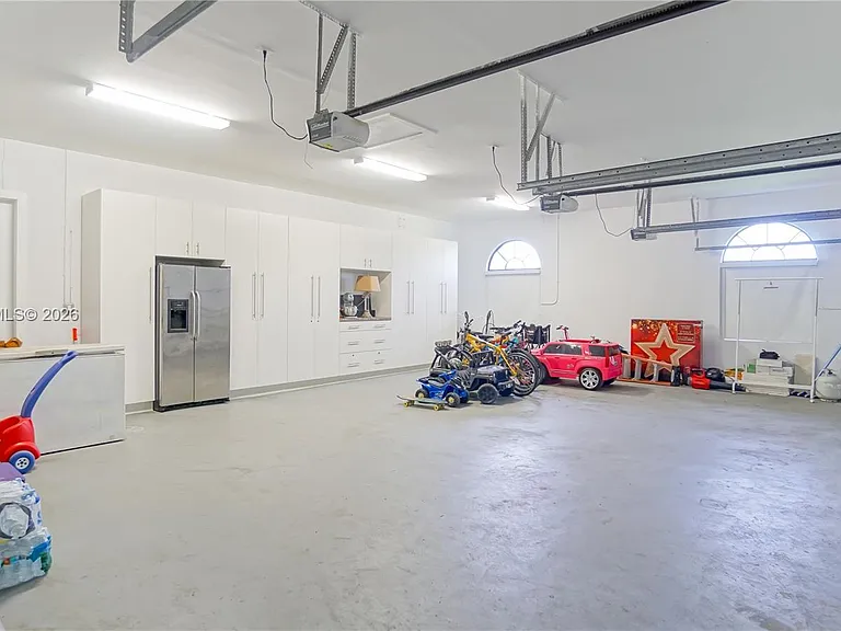 6950 SW 97th Ave — Photo 36