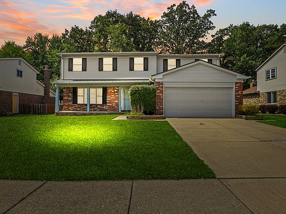 2nd image of 8167 Sandpiper St