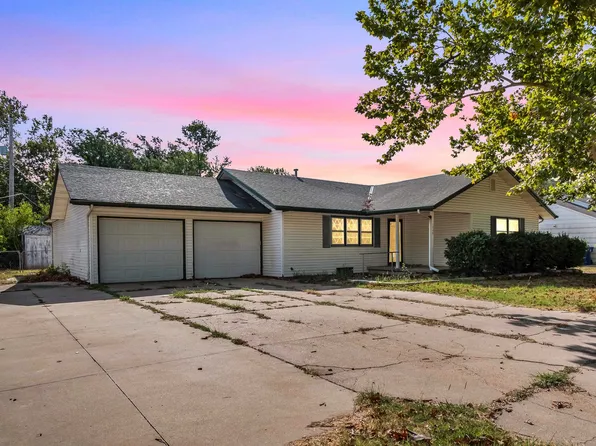 1208 Grandview Ave, Newton, KS 67114