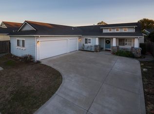 1571 Raspberry Ave, Arroyo Grande, CA 93420