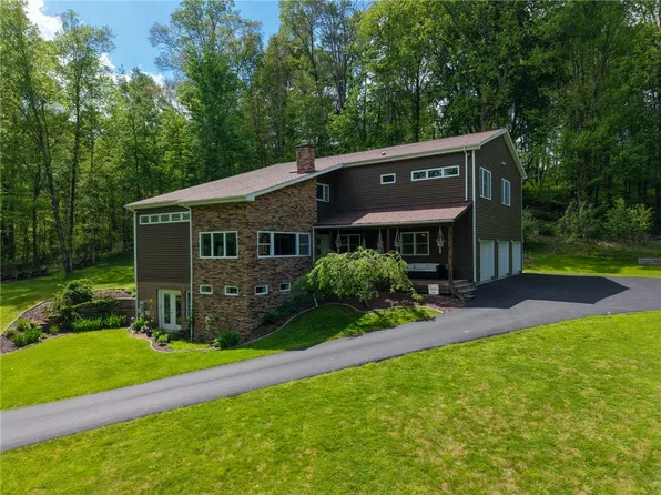 236 Hespenheide Rd, Mars, PA 16046