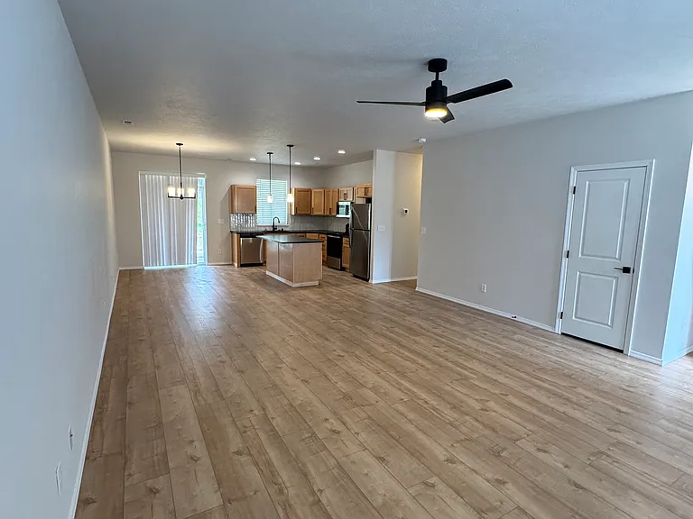 8410 E Rich Ave — Photo 7