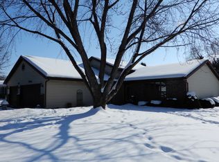 7403 Haymaker Ln, Cherry Valley, IL 61016