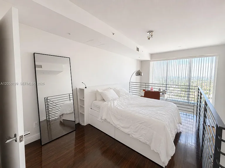 60 SW 13th St #2613 — Photo 5