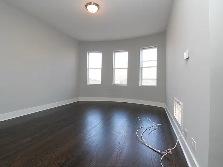 2128 N Sawyer Ave #2E — Photo 14