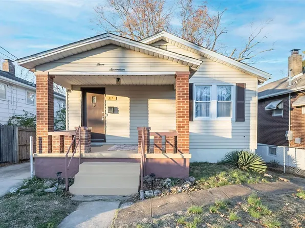 317 W Felton Ave, Bourbon, MO 63125