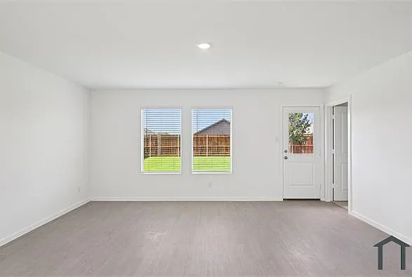 1629 Lercara Ln — Photo 23