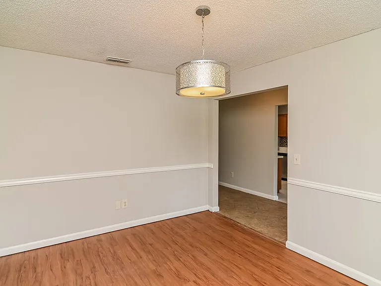 4359 Hollygate Dr — Photo 7