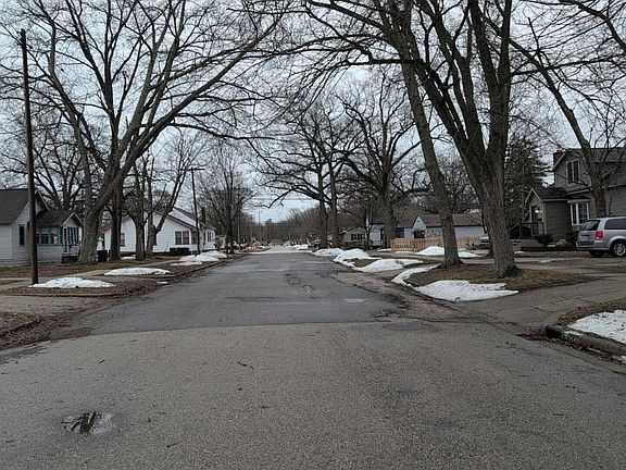 4th image of 2046 Philo Ave