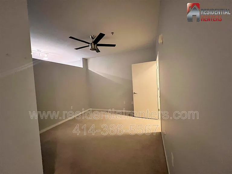 2080 N Commerce St #204 — Photo 7