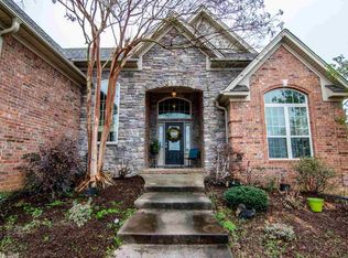 153 Pleasantwood Dr, Maumelle, AR 72113