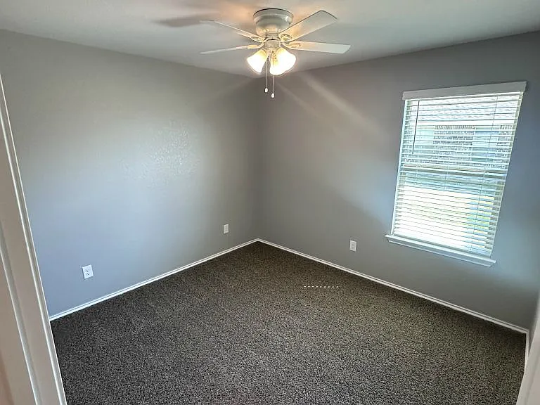 2403 Elba Dr — Photo 18