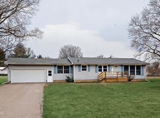 2850 Watson Rd, Sodus, MI 49126