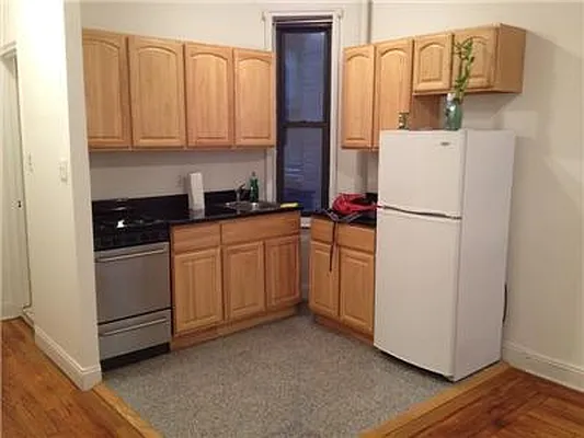 Rented by Pink Stone Realty LLC | media 20