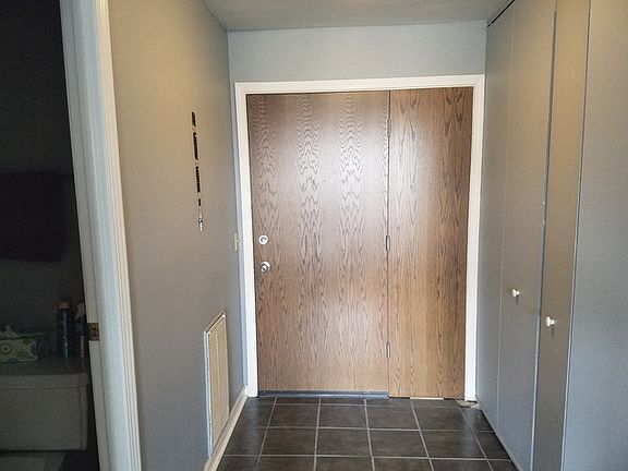 5th image of 6000 Oakwood Dr APT 4A