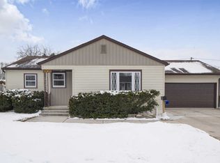 1101 Reed Ave, Manitowoc, WI 54220