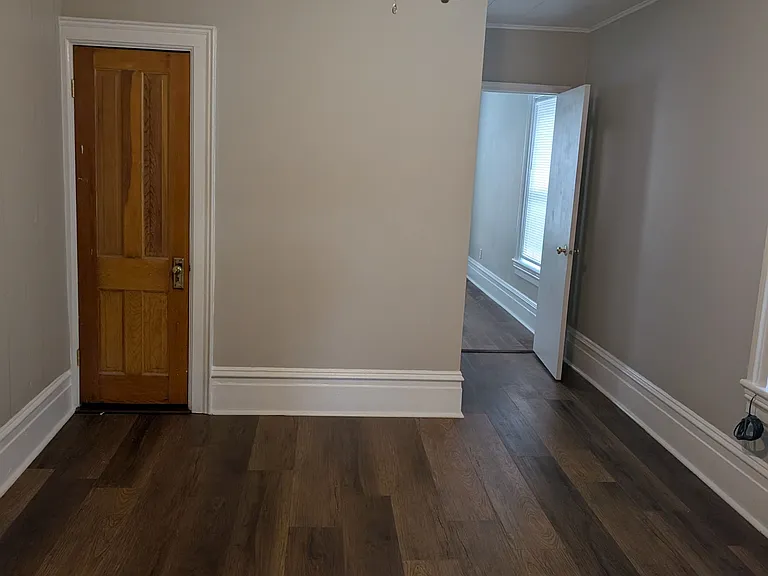 709 E 22nd St #3 — Photo 9