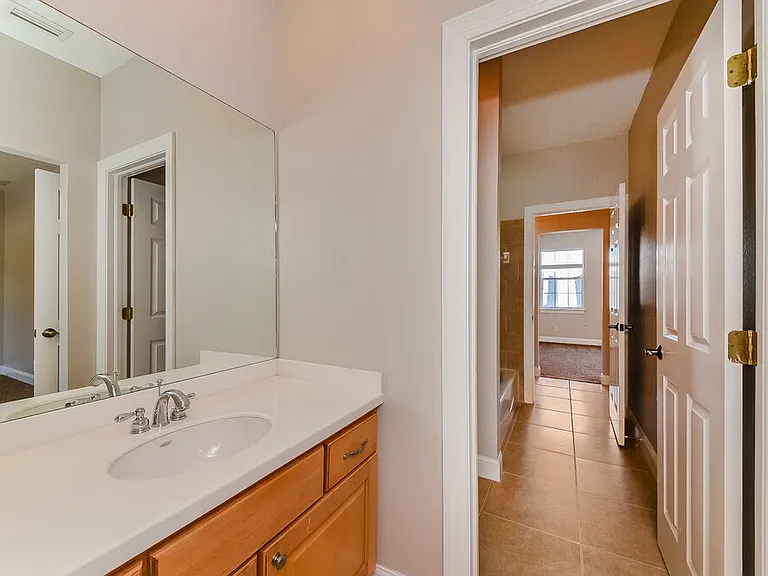 204 Aberdeen Pond Dr — Photo 15
