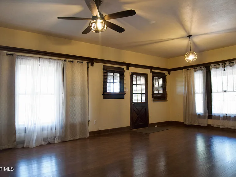 9401 Pavo Ln — Photo 11