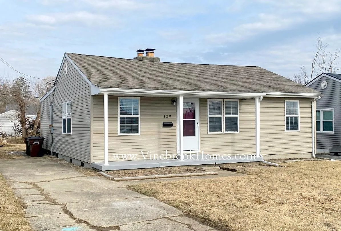 129 Swallow Dr photo 1