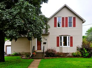 719 3rd St SW, Waseca, MN 56093