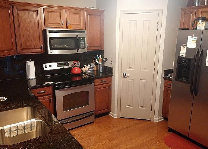 1st image of 4148 Elizabeth Ave #127