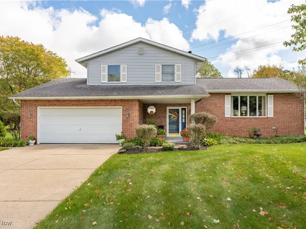5026 Schuller Dr NE, Canton, OH 44705