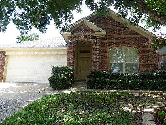 2nd image of 11 Austin Hollow Cir
