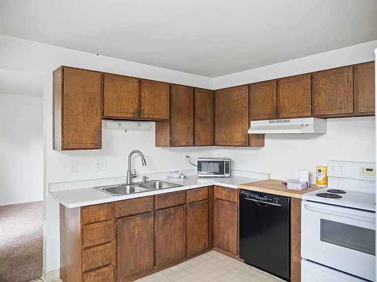 1415 E Murphys Ln — Photo 9