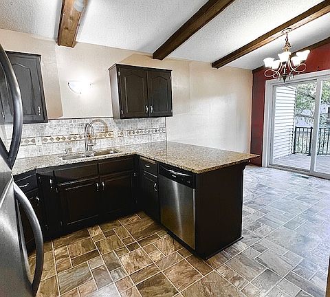 5th image of 494 97th Ln NE