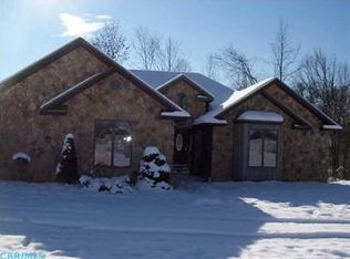 388 Hicks Rd, Zanesville, OH 43701