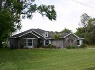 9011 Foxdale Ln, Spring Hill, FL 34608