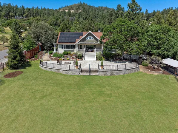 4292 Tami Ln, Central Point, OR 97502