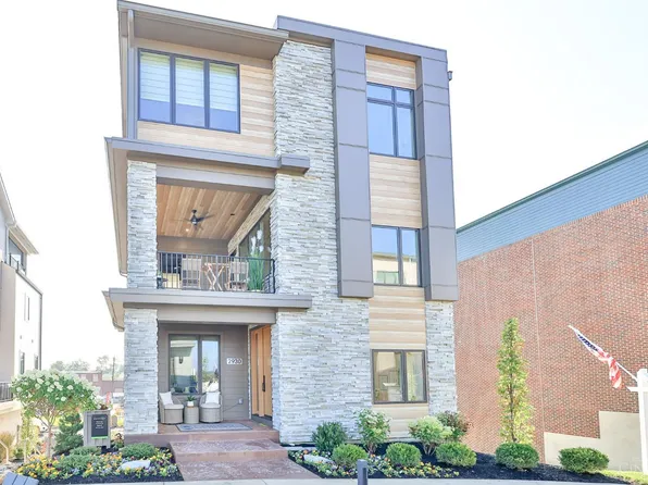 2930 Three Oaks Ln, Cincinnati, OH 45209