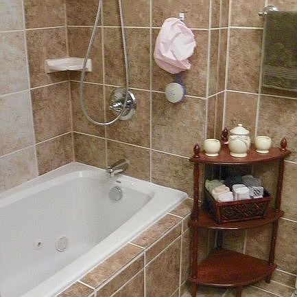 Jetted tub