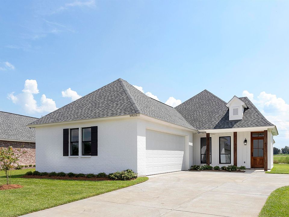 1st image of 39555 Hernando De Soto Dr
