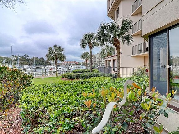 2nd image of 7 Shelter Cove Ln