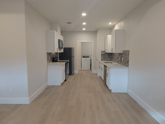 5th image of 416 Lake St #102