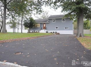 9 Water St, Piscataway, NJ 08854