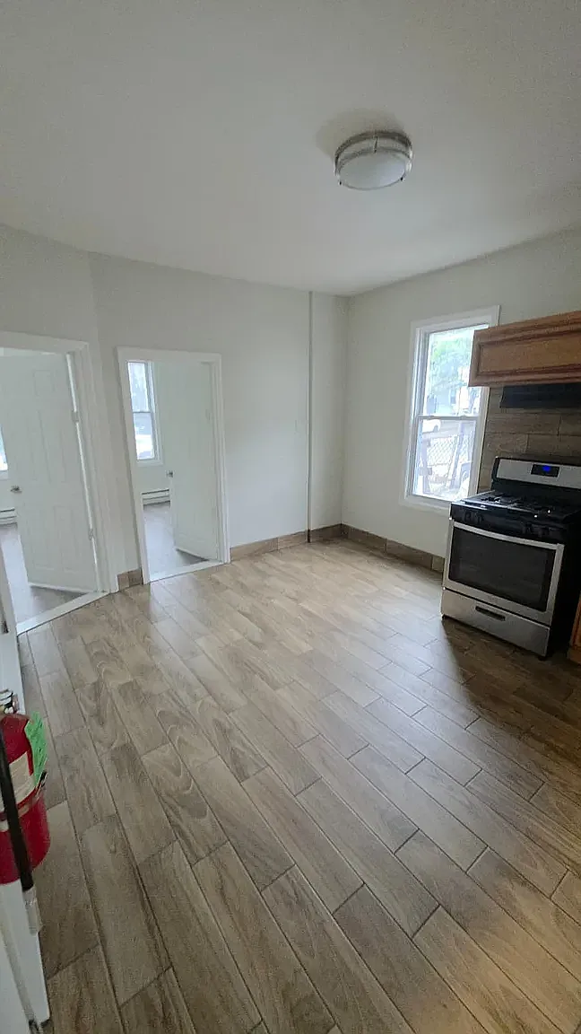 2 bed, $1,750 — Photo 4